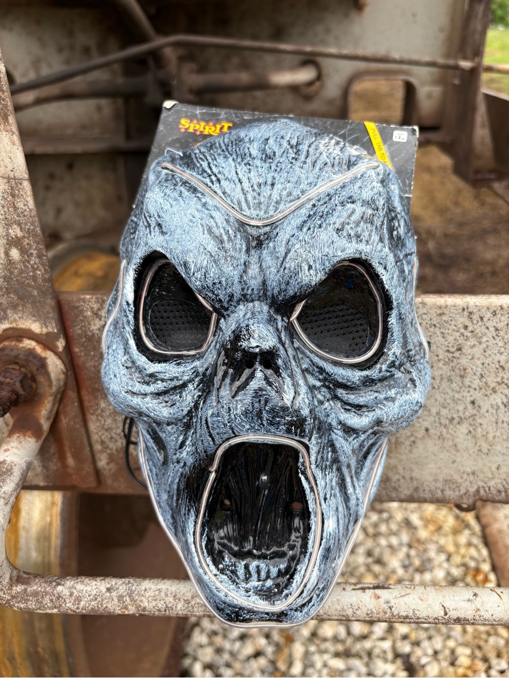 Spirit EL Wire Wailing Full Mask LED Light-Up Gray/Black Halloween 1 Size 14&up